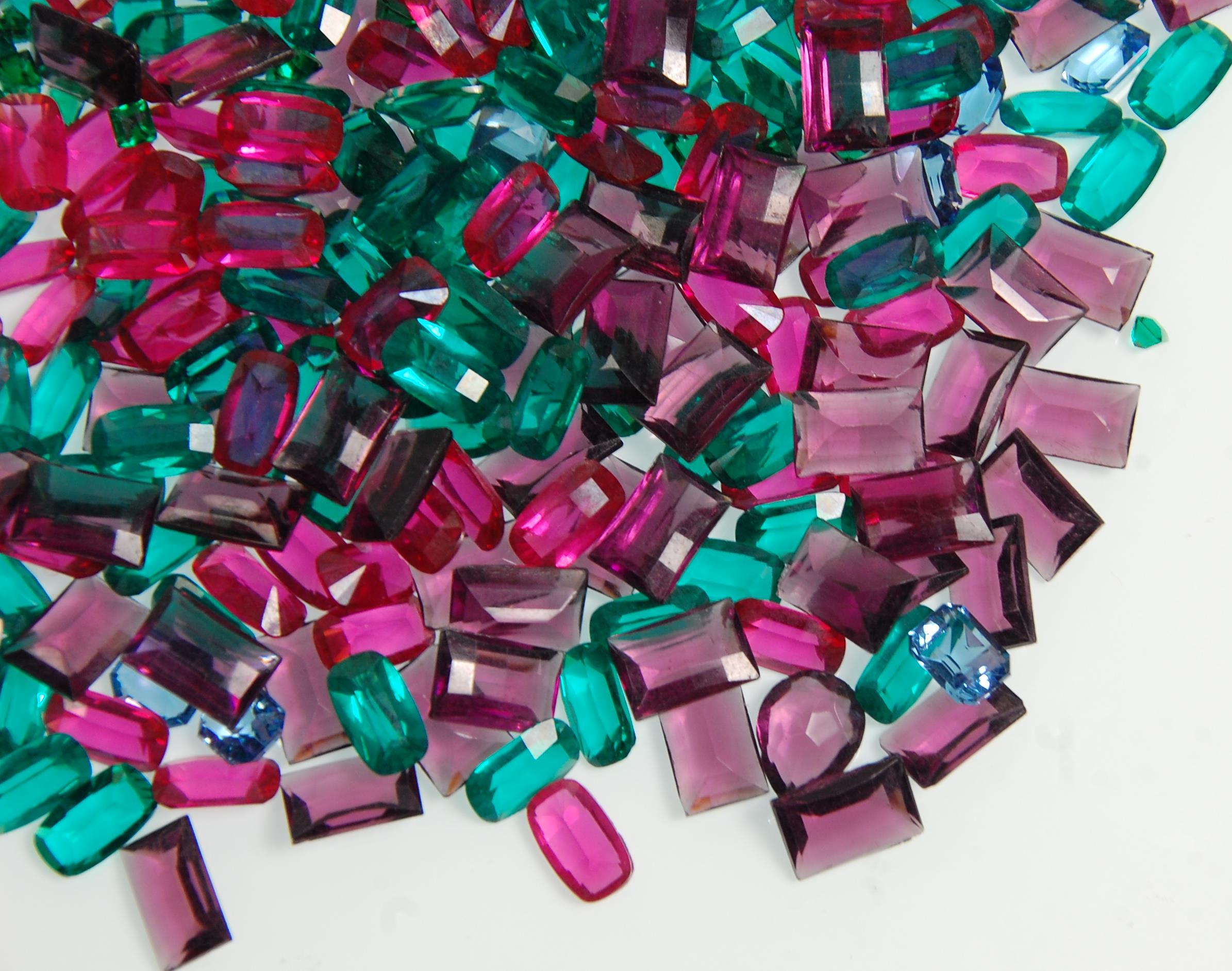 A good mixed group of various coloured faceted cut - Image 5 of 5