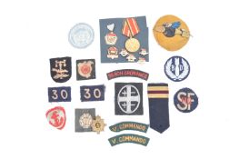 COLLECTION ASSORTED WWII CLOTH UNIFORM PATCHES