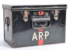 ORIGINAL 1939 WWII AIR RAID PRECAUTIONS FIRST AID TIN BOX