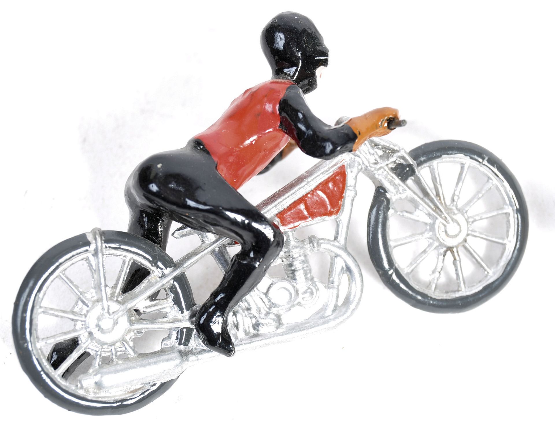 PAIR OF EARLY 1930'S JOHILLCO LEAD SPEEDWAY MOTORCYCLE FIGURES - Bild 4 aus 5