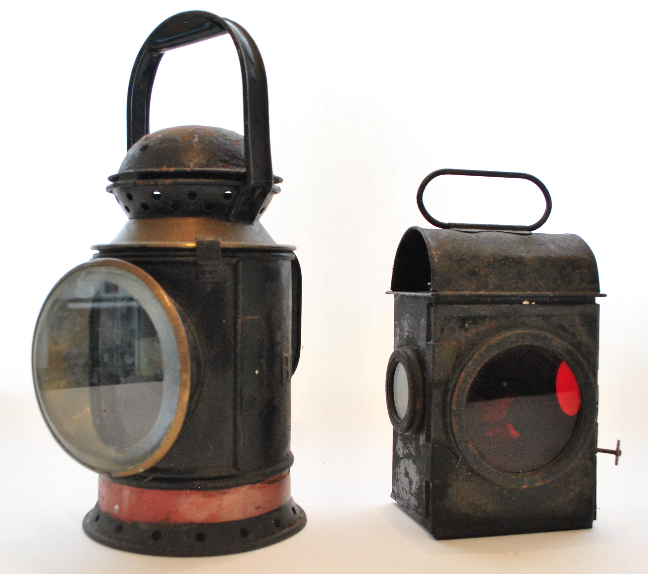 ANTIQUE 20TH CENTURY BRITISH RAILWAY SIGNAL OIL LAMPS