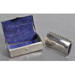 WWII MI9 ESCAPE & EVADE COLLECTION - ORIGINAL RAF ESCAPE COMPASS RAZOR BLADE