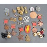 COLLECTION OF ASSORTED MILITARY MEDALS & BADGES