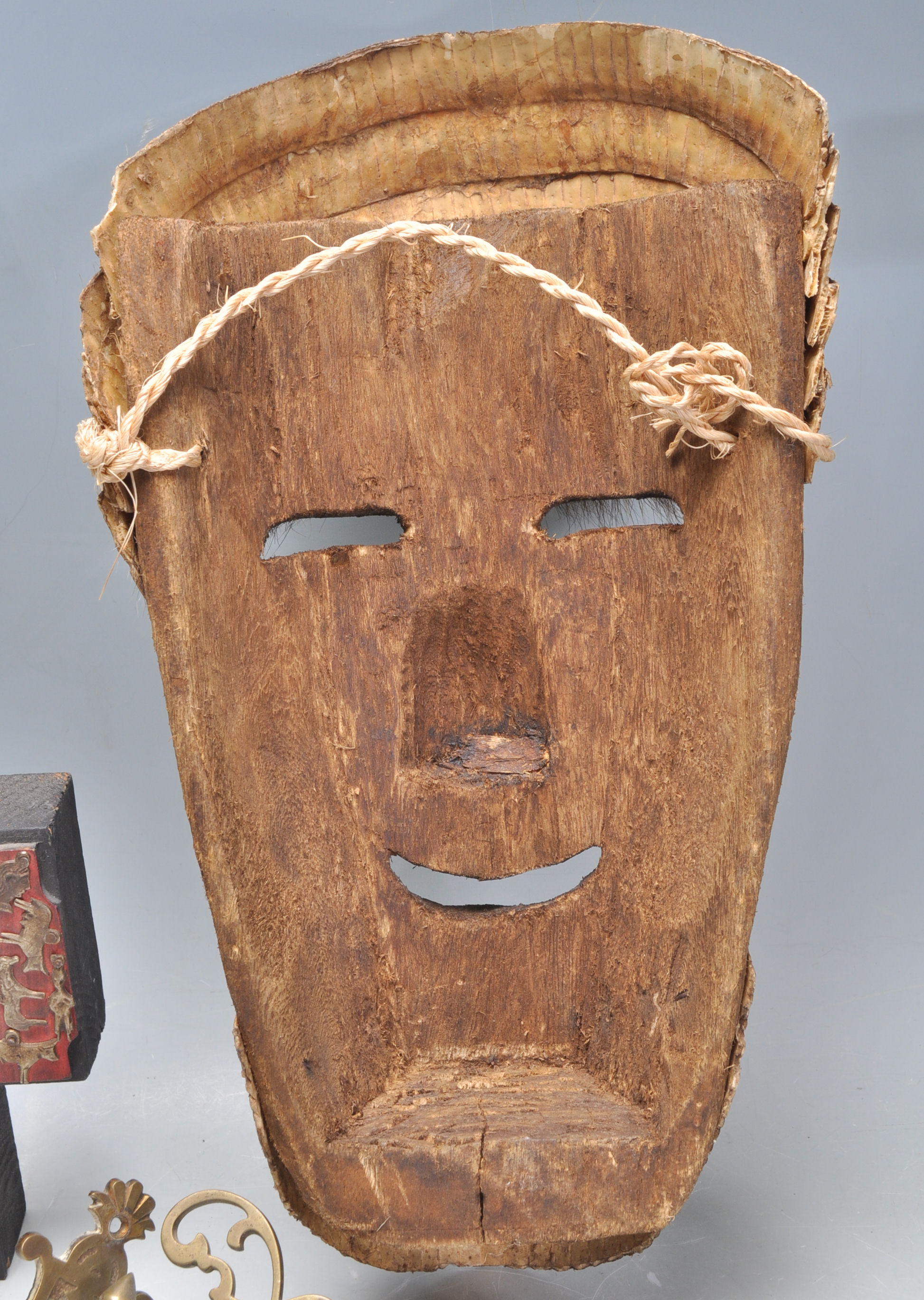 A collection of various items to include a tribal mask, decoupage white metal adorned handmade - Image 9 of 12