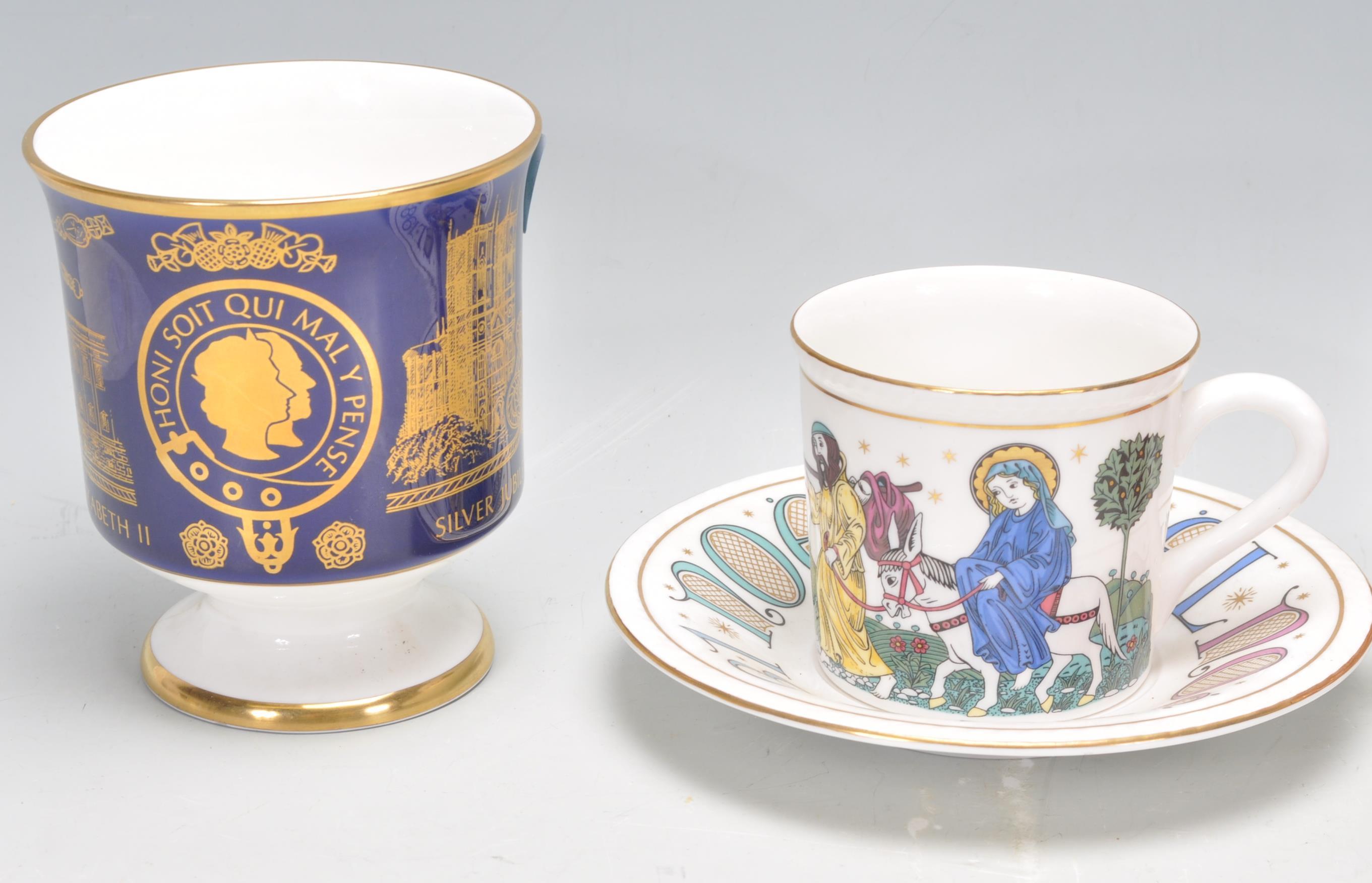 A collection of Coalport & Royal Doulton commemorative and series ware goblets / vases to include - Image 6 of 12