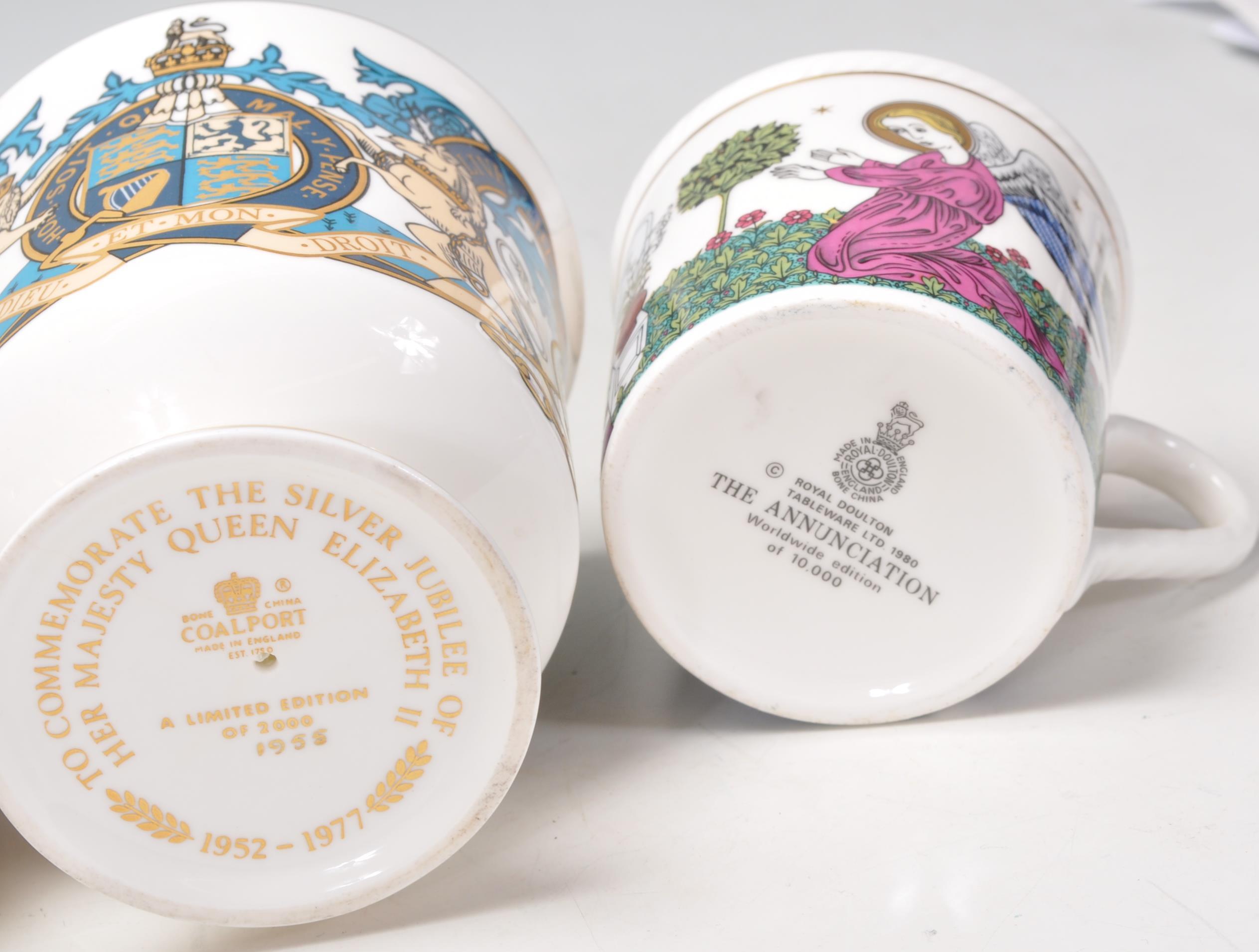 A collection of Coalport & Royal Doulton commemorative and series ware goblets / vases to include - Image 12 of 12