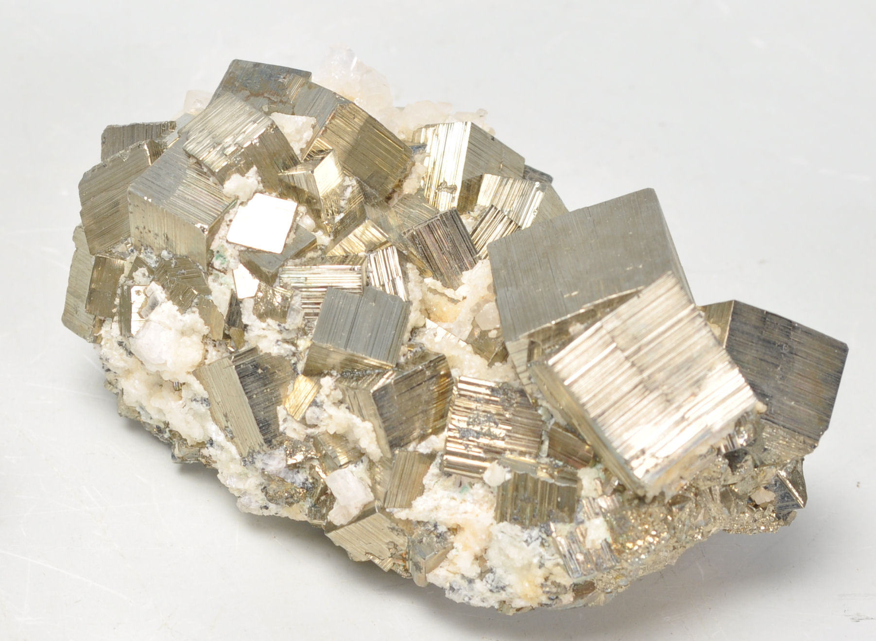 A large collection of pyrite crystal cube clusters / fools gold / rock / fossils / minerals - Image 6 of 8