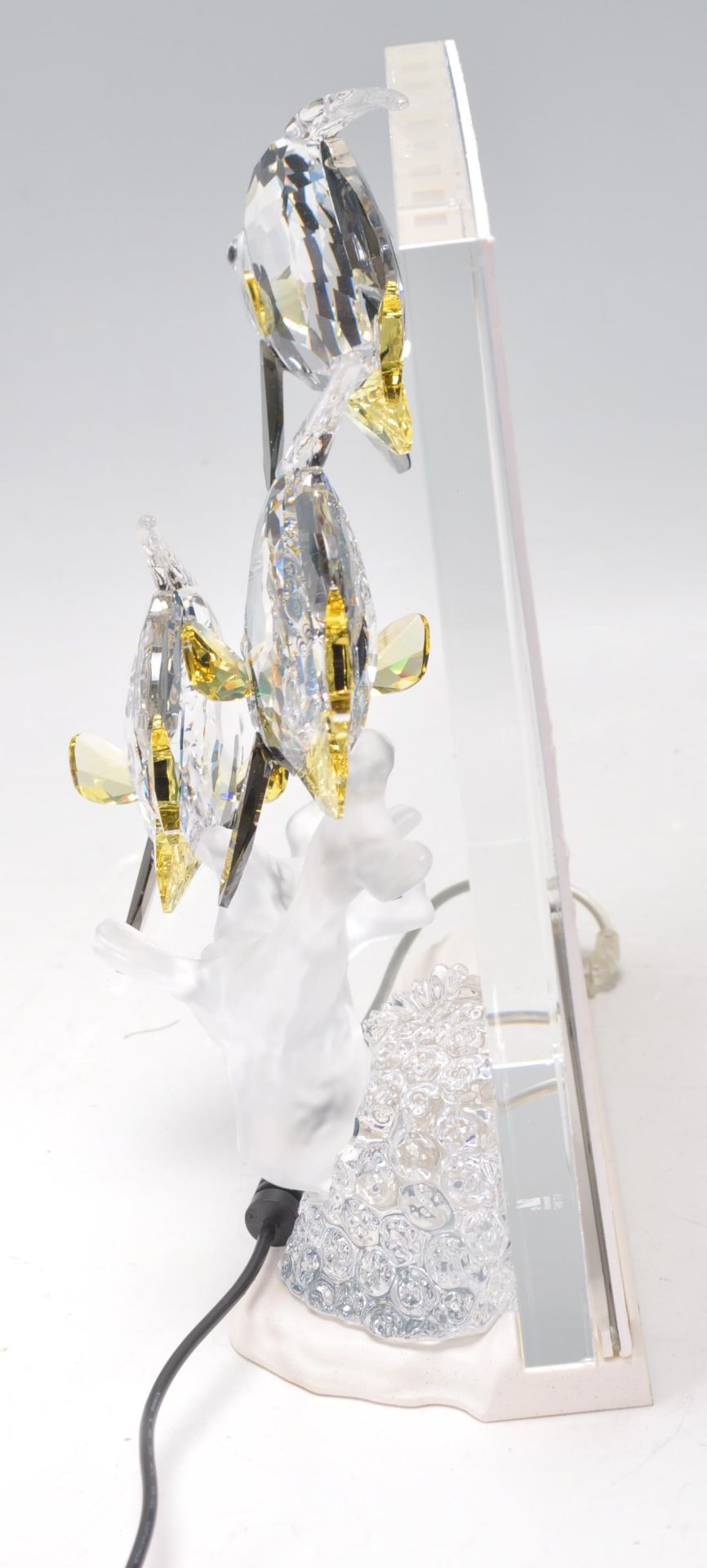 A Swarovski ' Wonders of the Sea ' cut crystal free standing ornament plaque / light in the form - Bild 6 aus 8