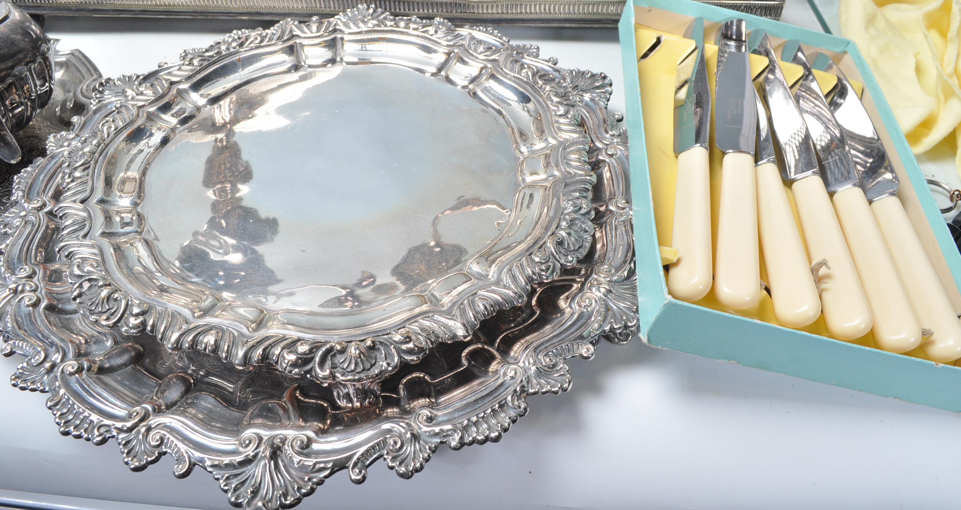 A good collection of 20th Century silver plated items to include boxed cutlery sets, tea and - Image 6 of 26