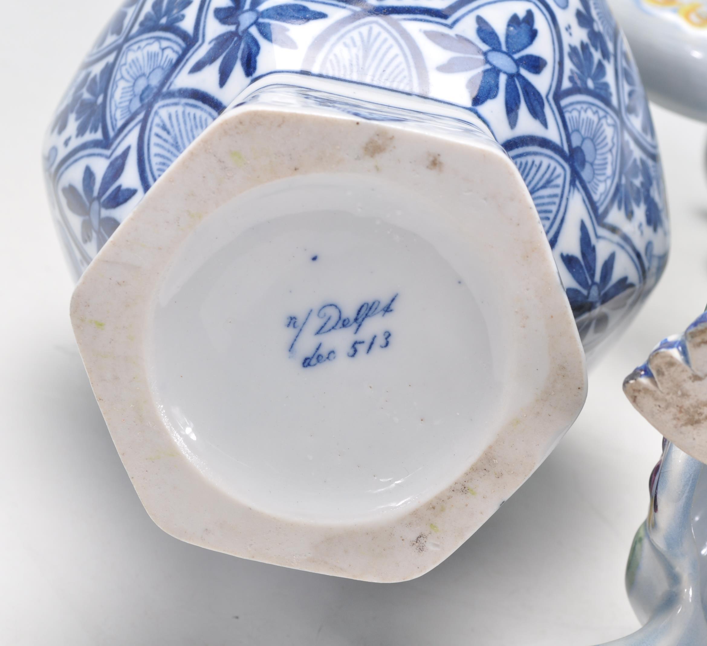 A collection of 20th Century Delft and Faience ware items to include a blue and white guglet vase - Image 11 of 18