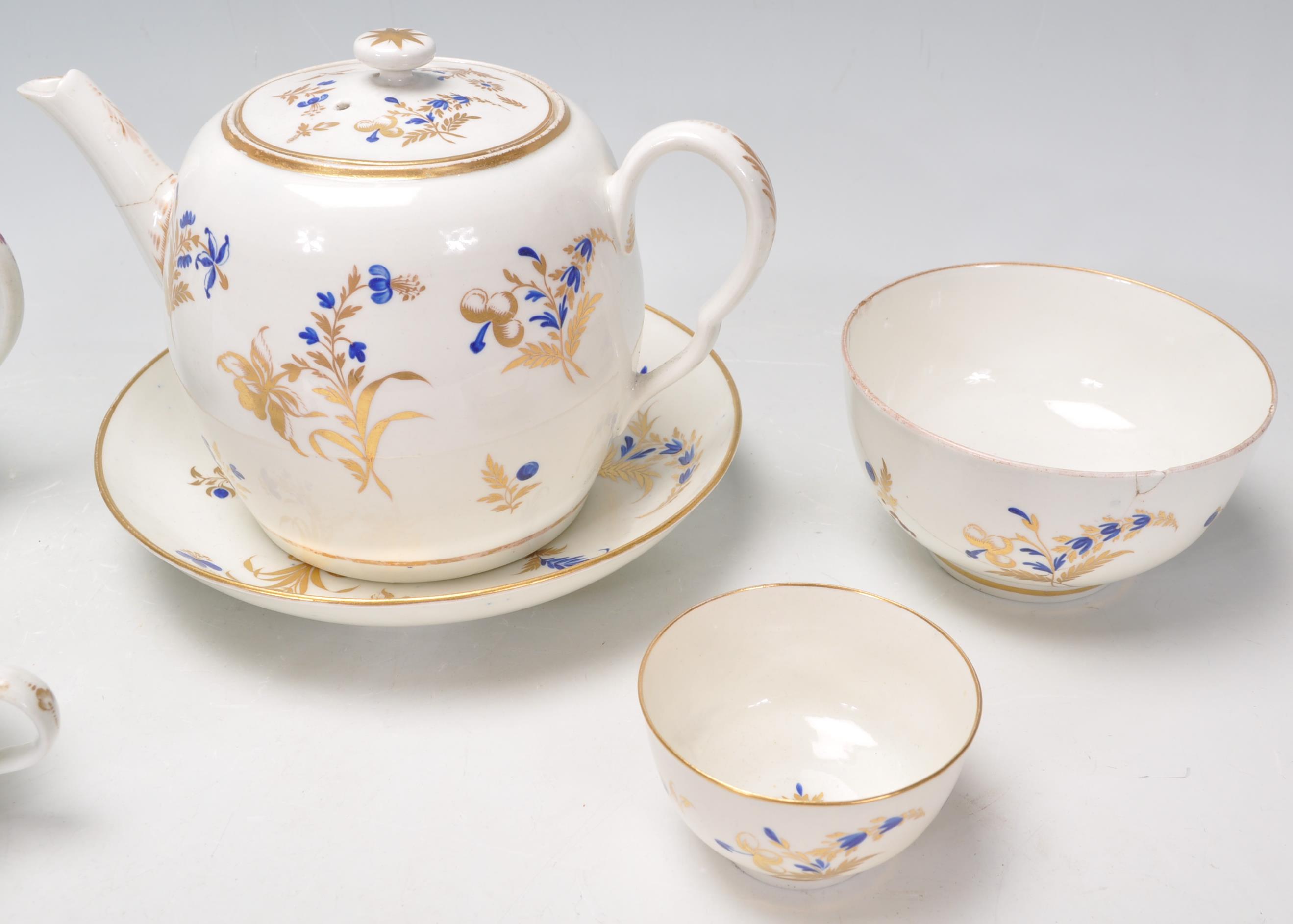 A collection of 18th and 19th century Worcester 1st period ceramics - china to include teapot, - Image 2 of 10