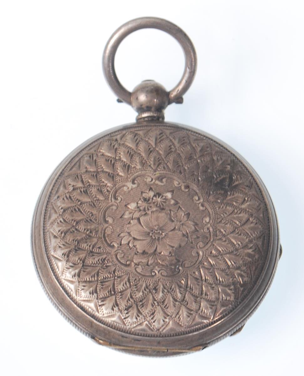 An early 20th Century Edwardian pocket fob watch having a white enamelled face with roman numerals - Image 4 of 6