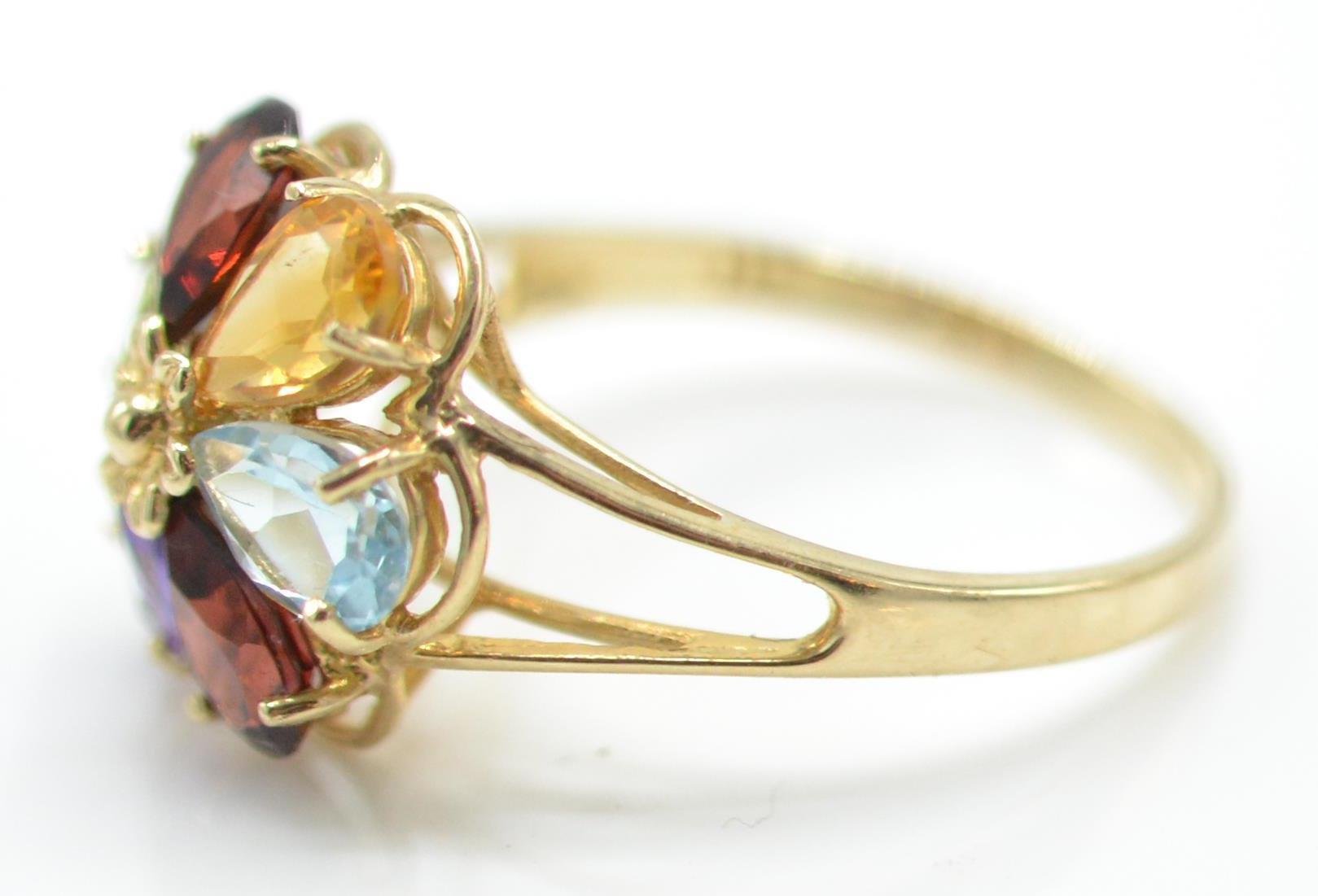 2 hallmarked 9ct gold and gem set rings. One having a gem set cluster, the other having an - Image 3 of 14