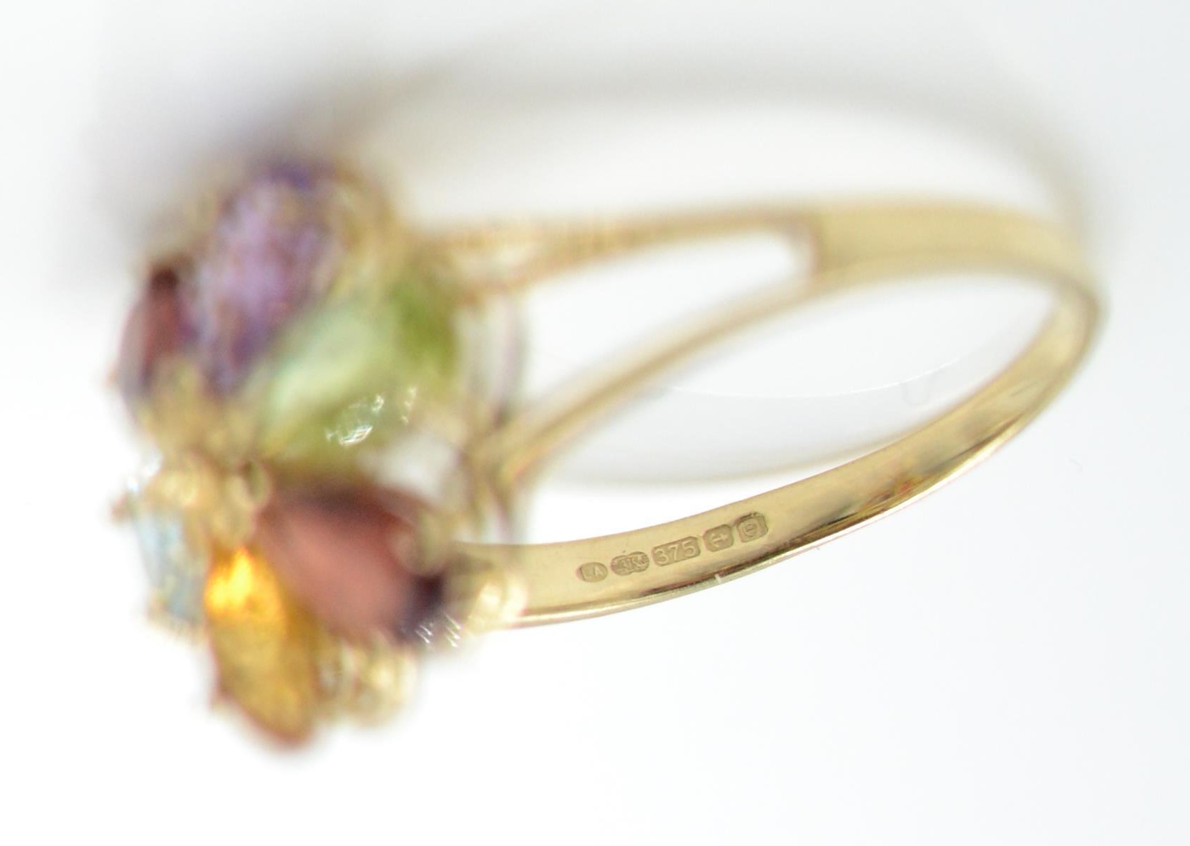 2 hallmarked 9ct gold and gem set rings. One having a gem set cluster, the other having an - Image 7 of 14
