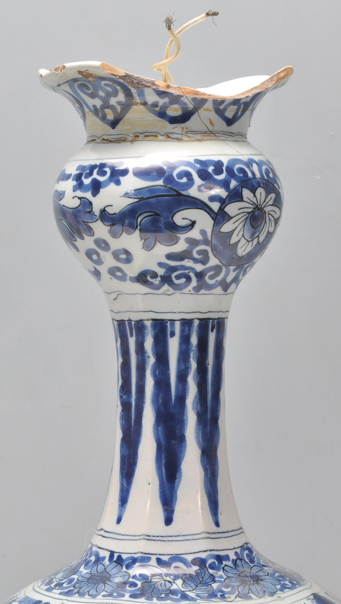 An 18th Century Delft Chinese style guglet / tulip vase converted into a lamp, being hand painted in - Image 9 of 14