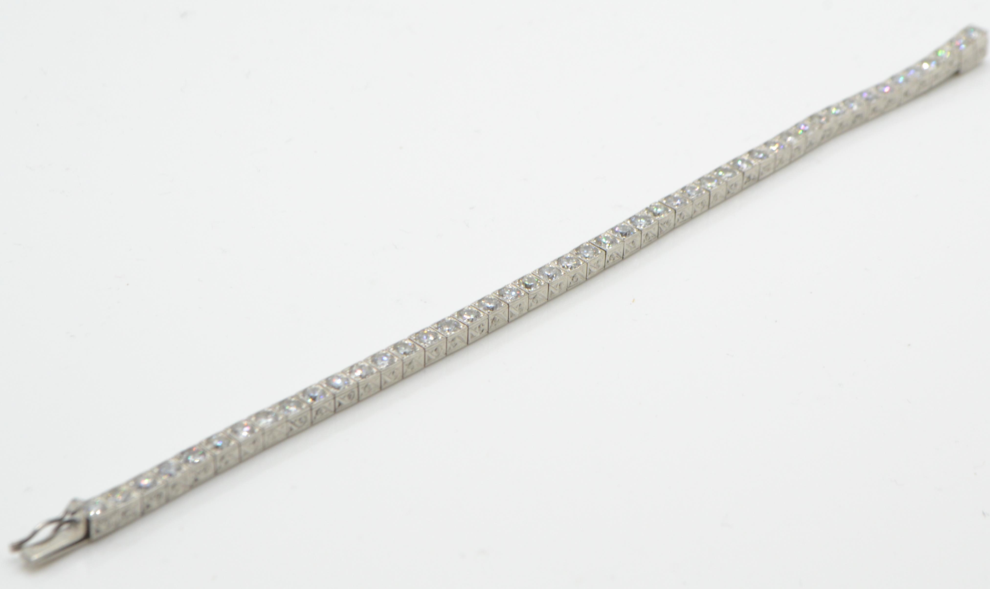 A Platinum & Diamond Tennis Bracelet - Image 5 of 6