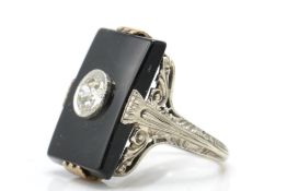 An 18ct Gold Onyx & Diamond Plaque Ring