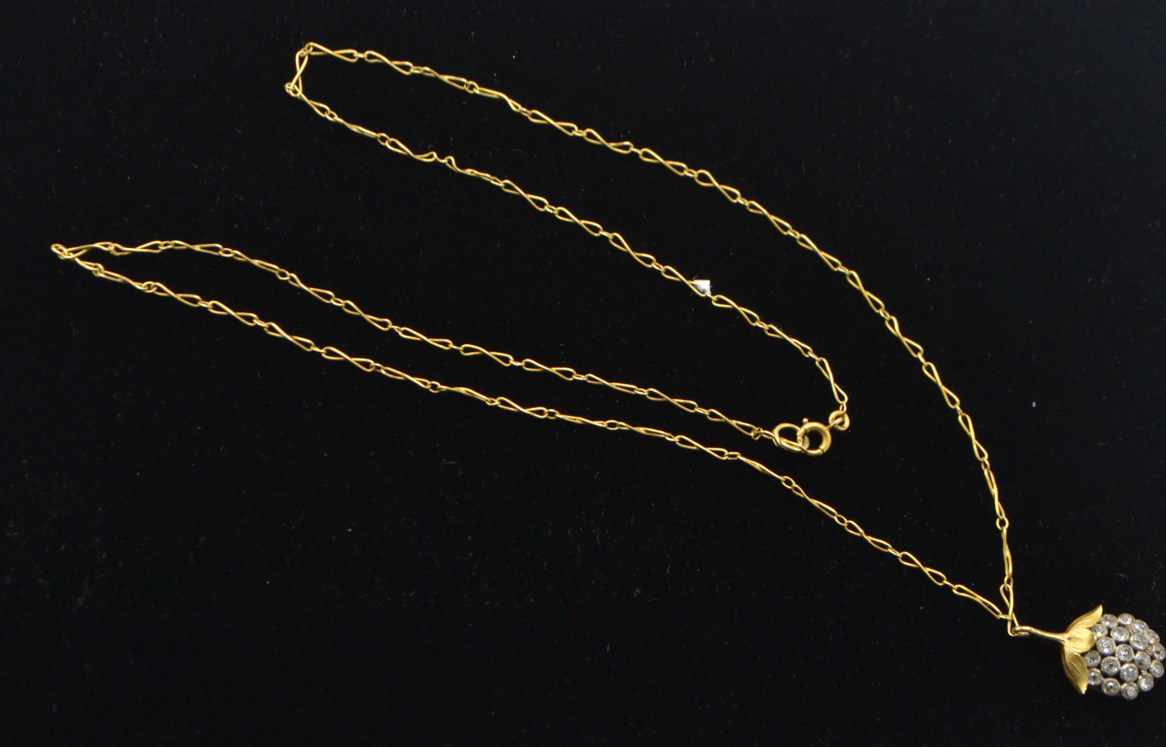 An 18ct gold and diamond pendant necklace. The nec - Image 2 of 6