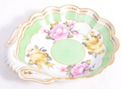 EARLY 19TH CENTURY BELIEVED SPODE SCALLOPED DISH