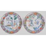 STUNNING PAIR OF ANTIQUE CHINESE PORCELAIN PLATES