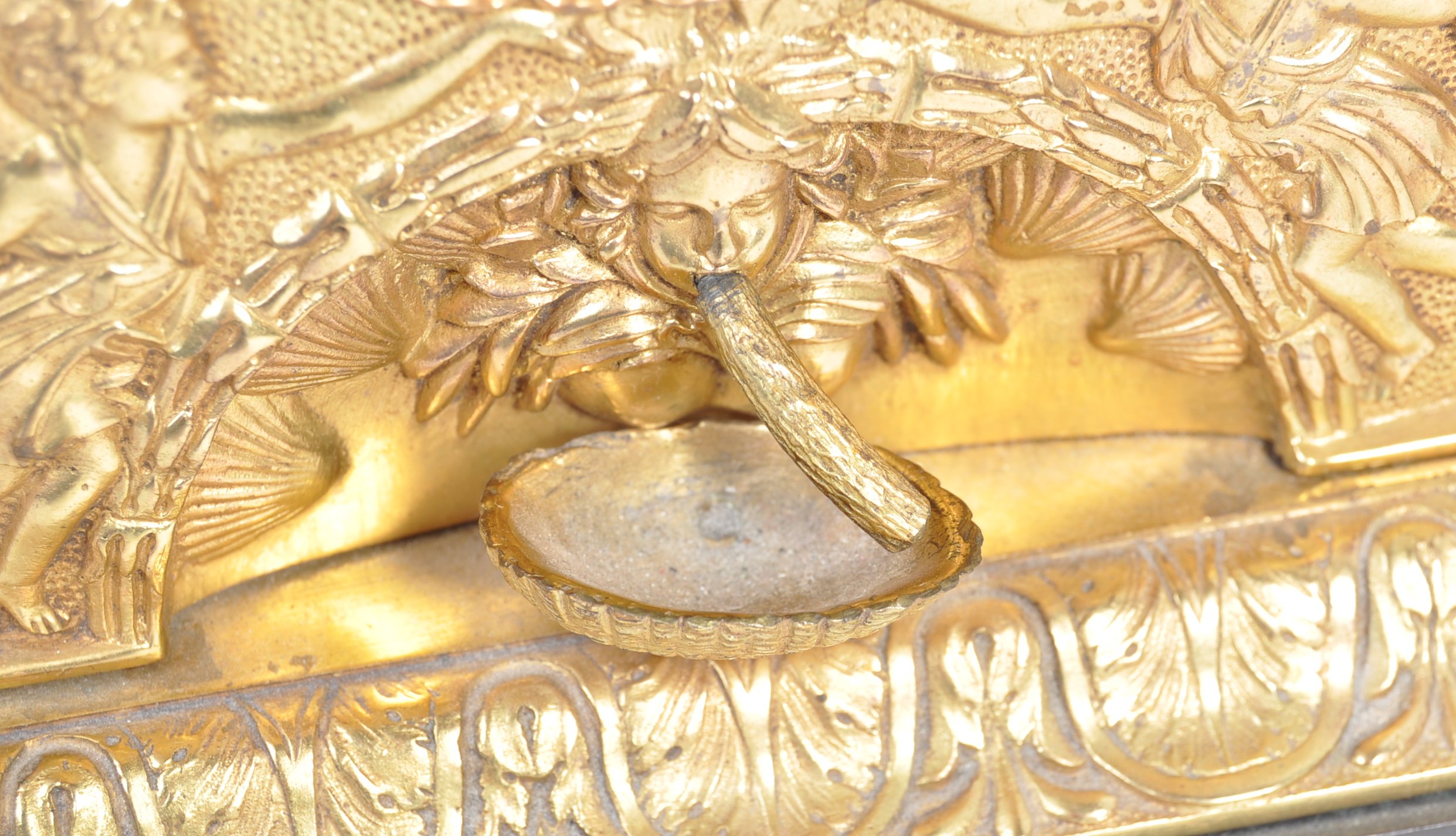 19TH CENTURY FRENCH ORMOLU CHERUB CLOCK WITH FONTA - Image 5 of 7