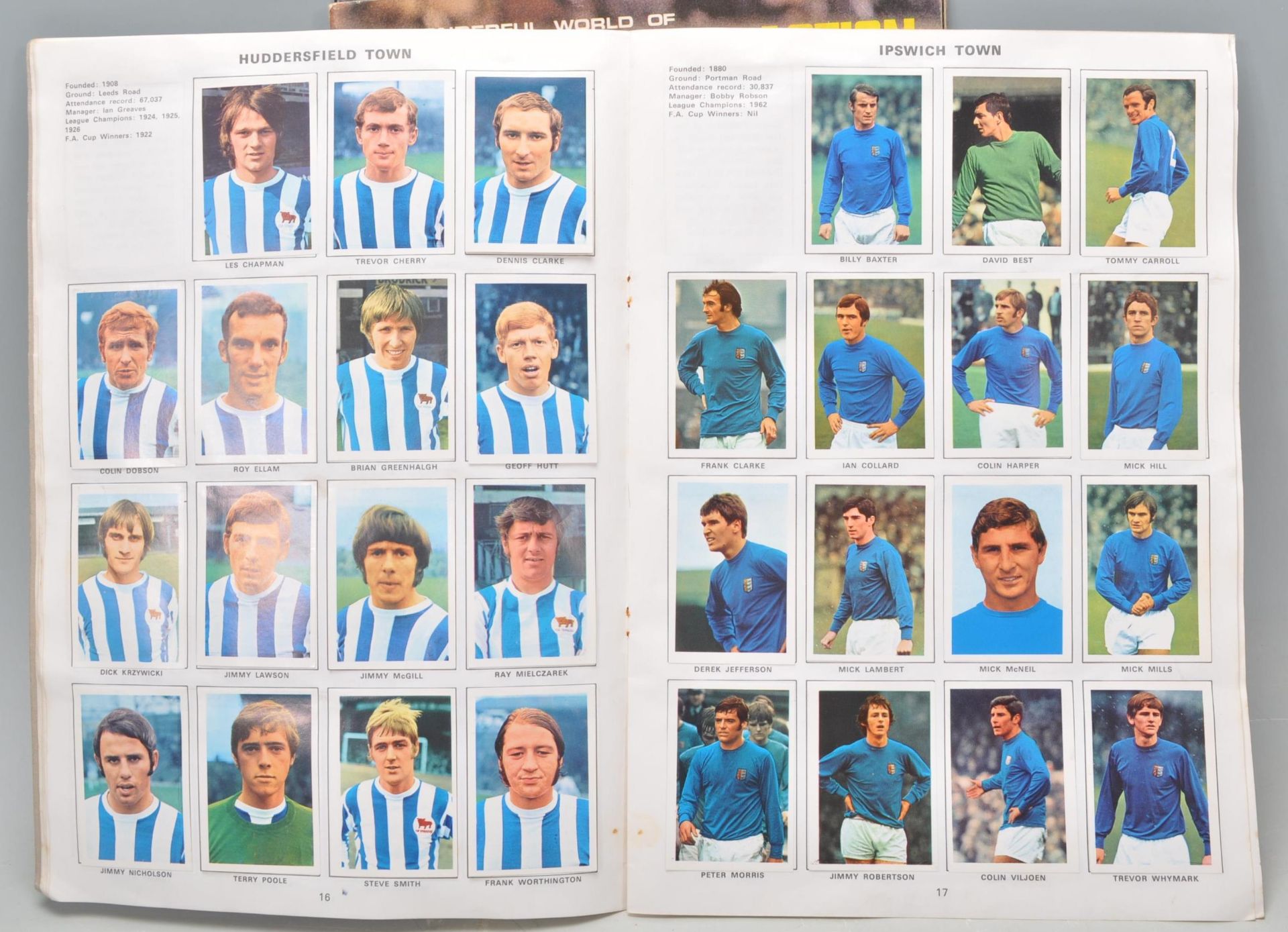 A group of three vintage football Soccer Stars sticker albums to include Gala Collection 1970/71, - Bild 38 aus 49