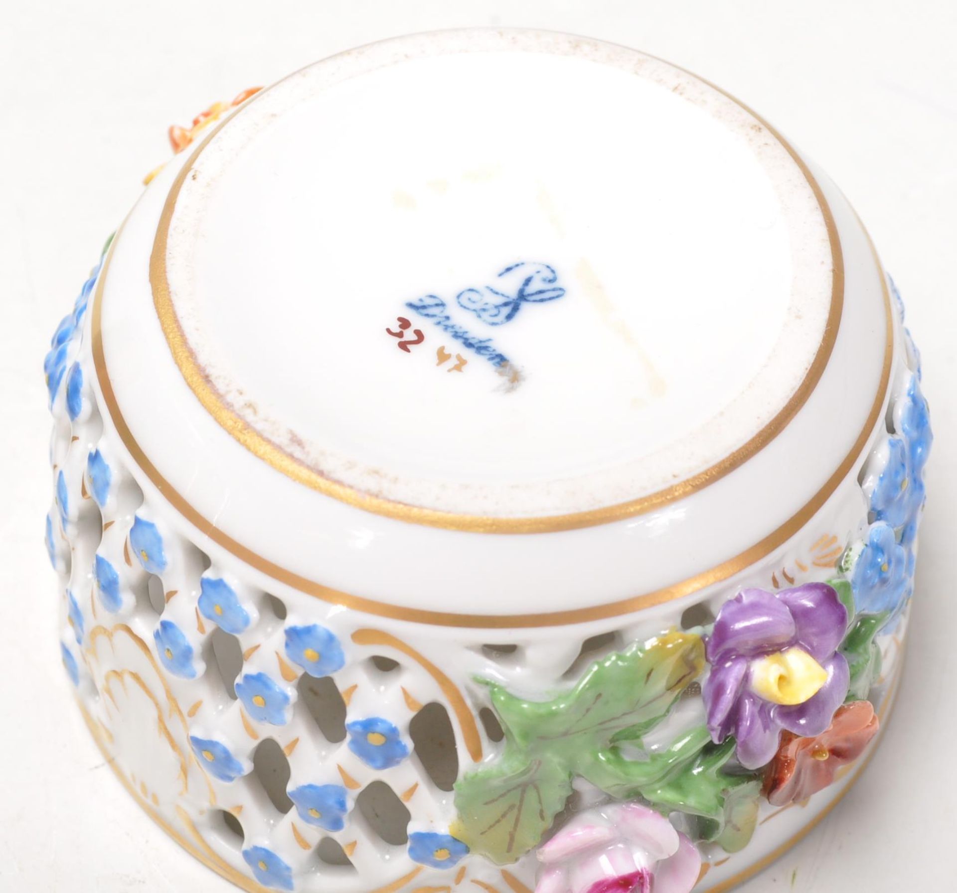 An group of antique 19th Century porcelain to incl - Bild 18 aus 18