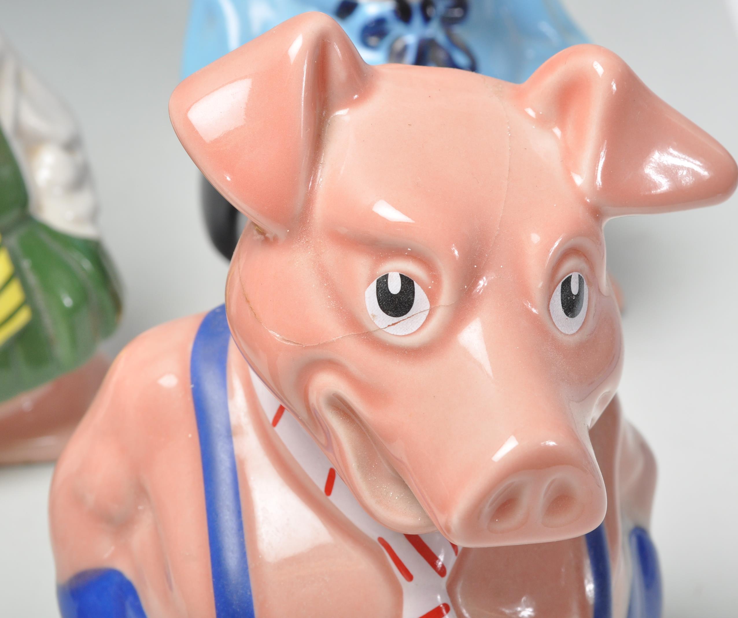 A collection / set of 20th century Wade Nat West Pigs ( see illustrations ). Measurements: 18 cm - Image 6 of 10