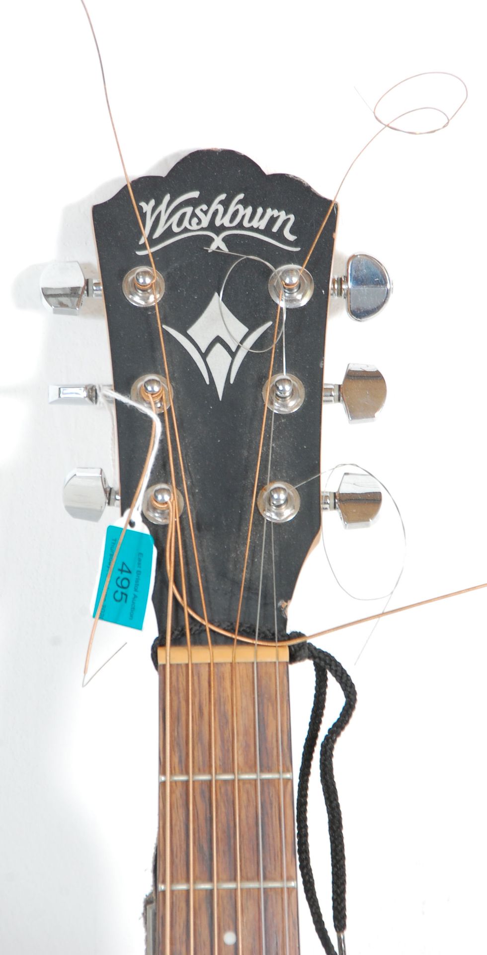 A good Washburn made six string acoustic guitar ha - Bild 2 aus 7