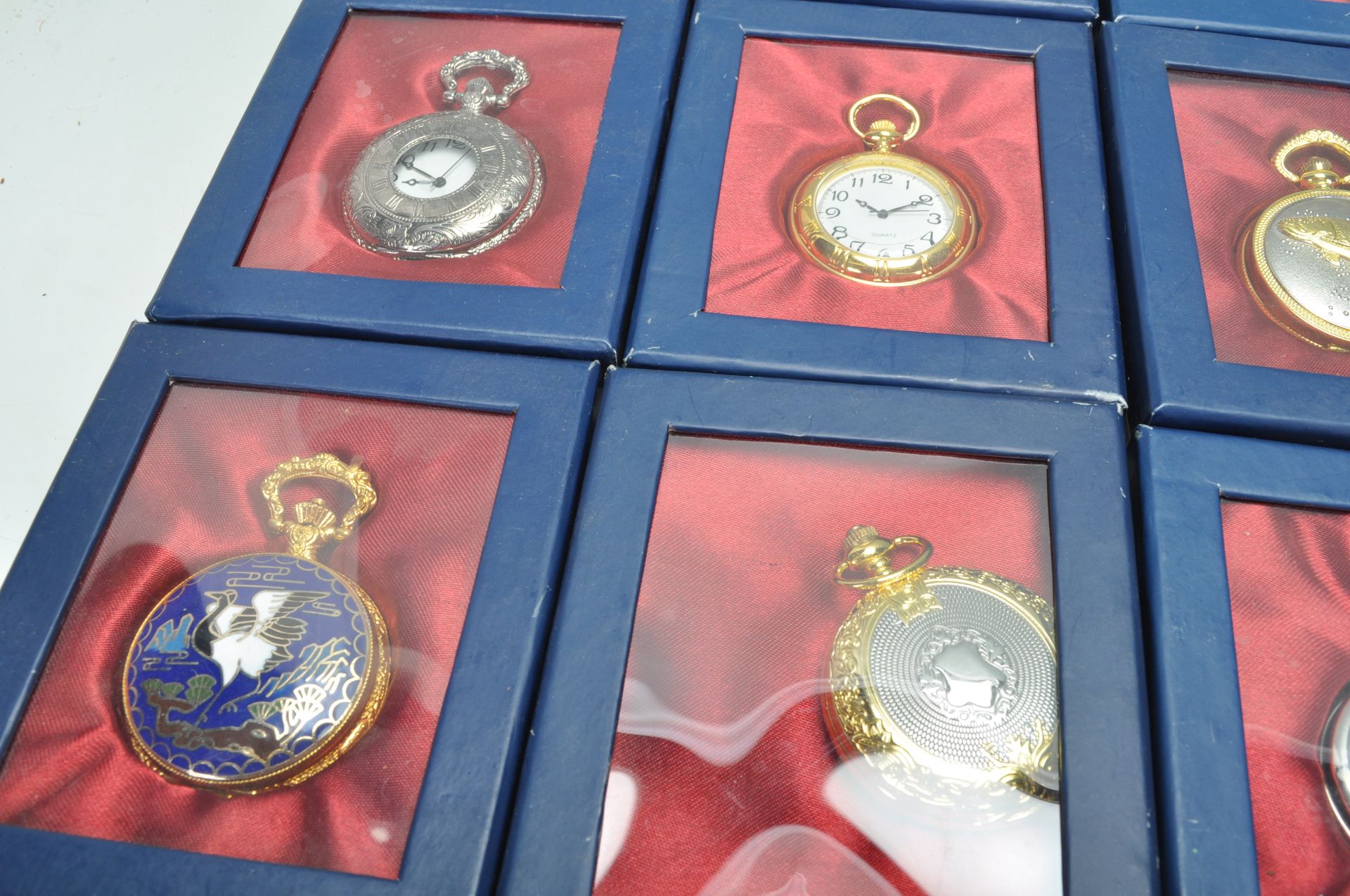 A collection twelve Franklin Mint type pocket watches with many gilt examples, with full hunter - Bild 5 aus 9