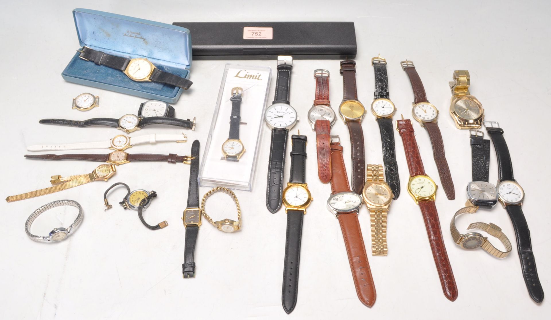 A collection of vintage mixed watches of various styles, brands include Limit, Everite, Ingersoll,