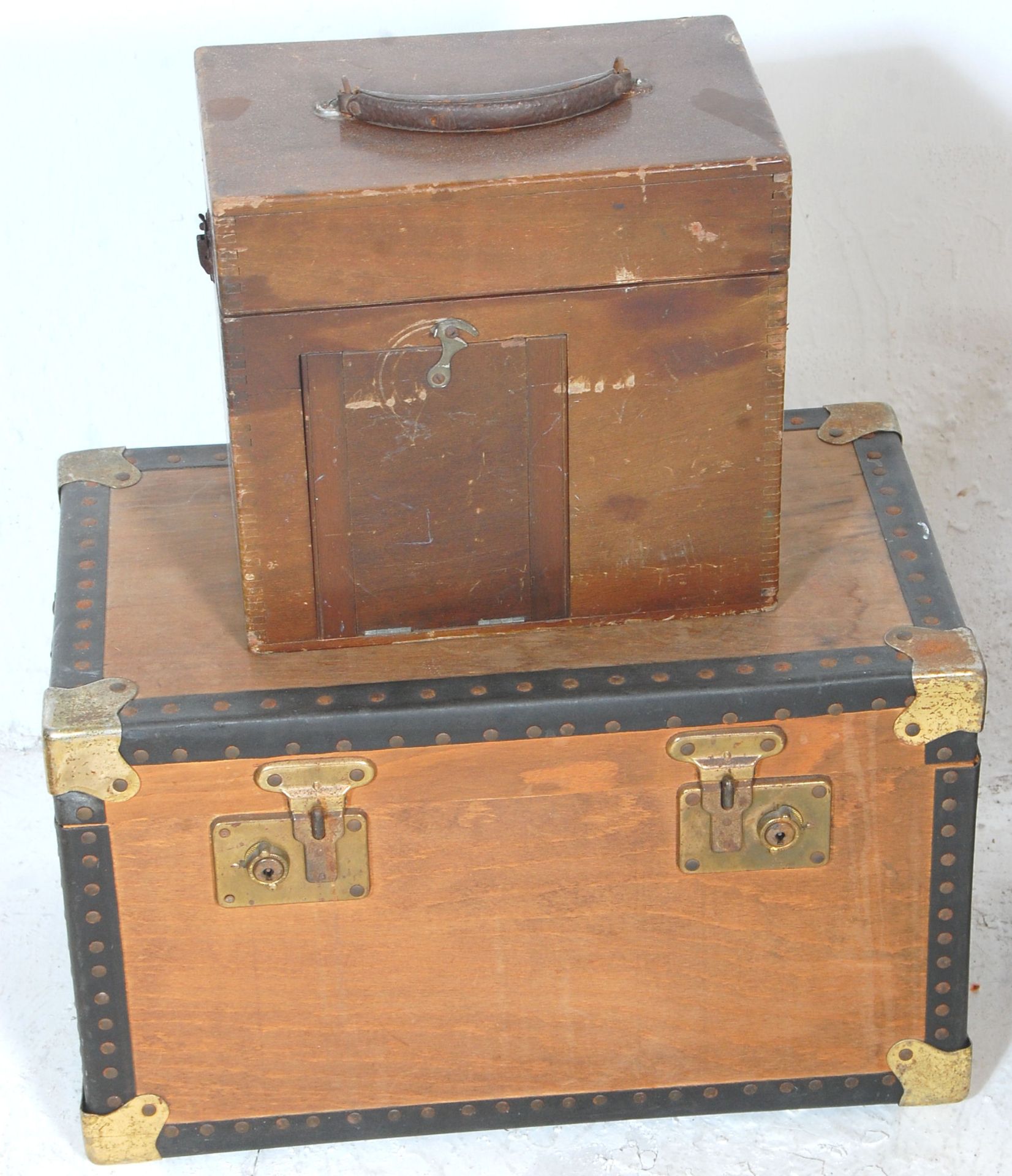 A good mixed group of seven storage box  and chests all being wooden examples to include a low - Image 5 of 7