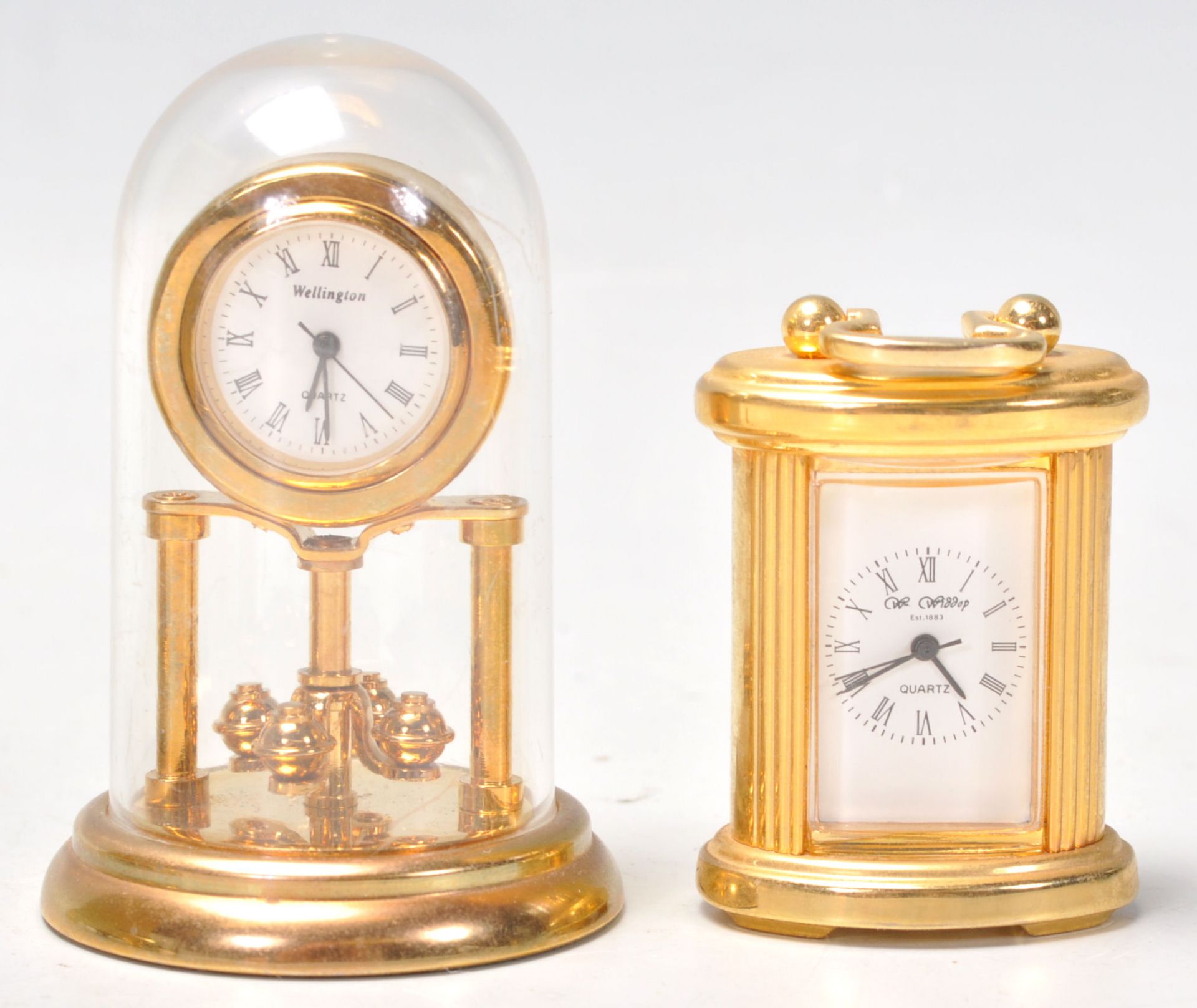 A vintage 20th Century brass cased carriage clock by President having gilt brushed design interior - Bild 4 aus 4