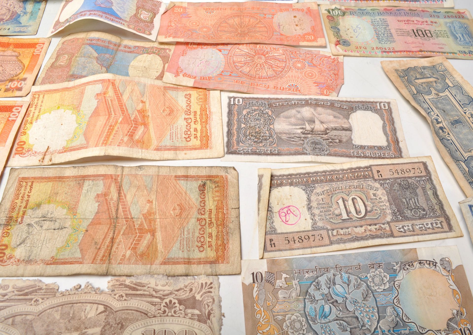A collection of 20th Century bank notes to include Indian rupees and Caribbean notes including - Bild 9 aus 10