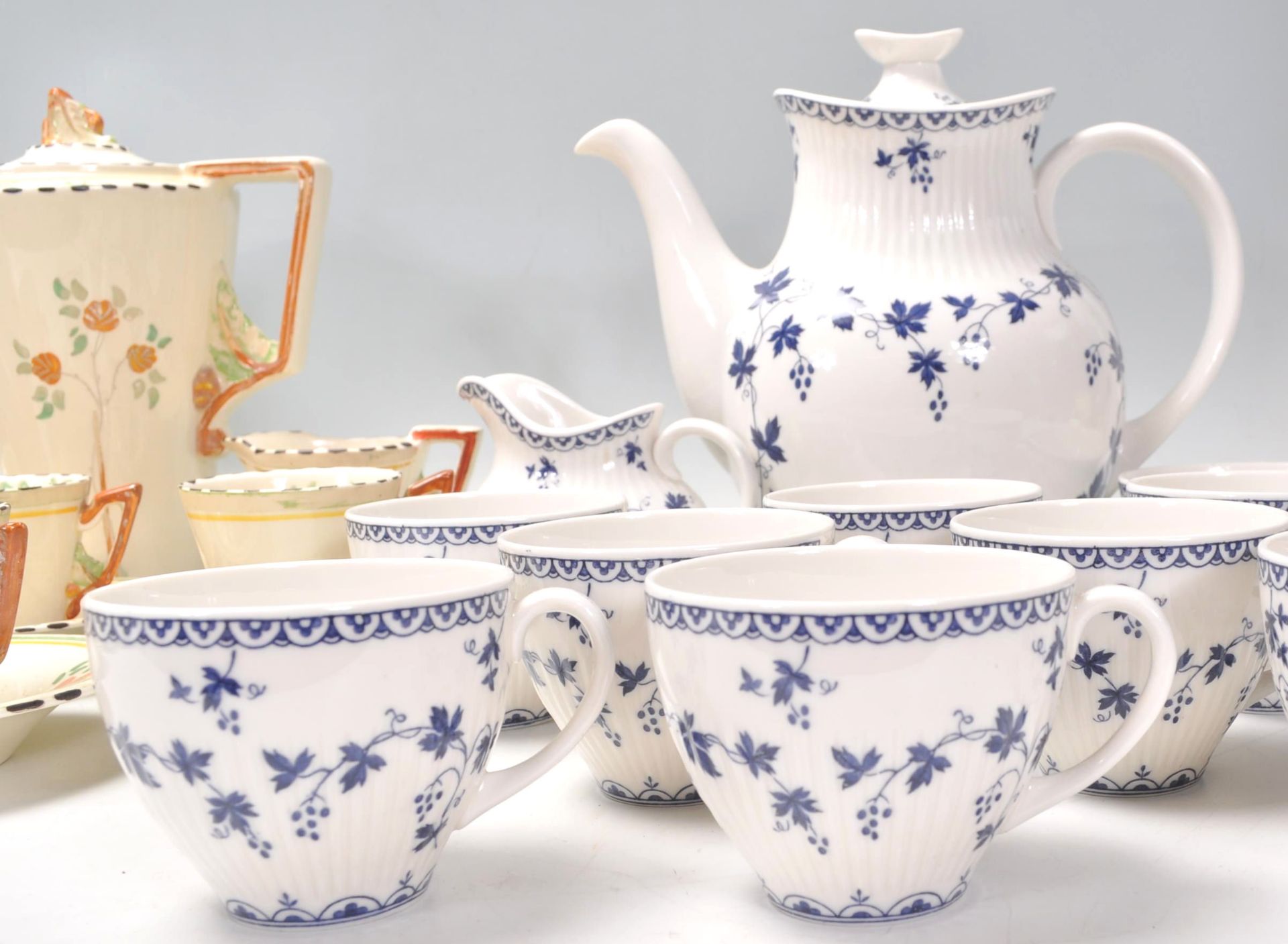 A collection of vintage bone china tea sets to include an Art Deco Burleigh ware tea set having - Bild 13 aus 15