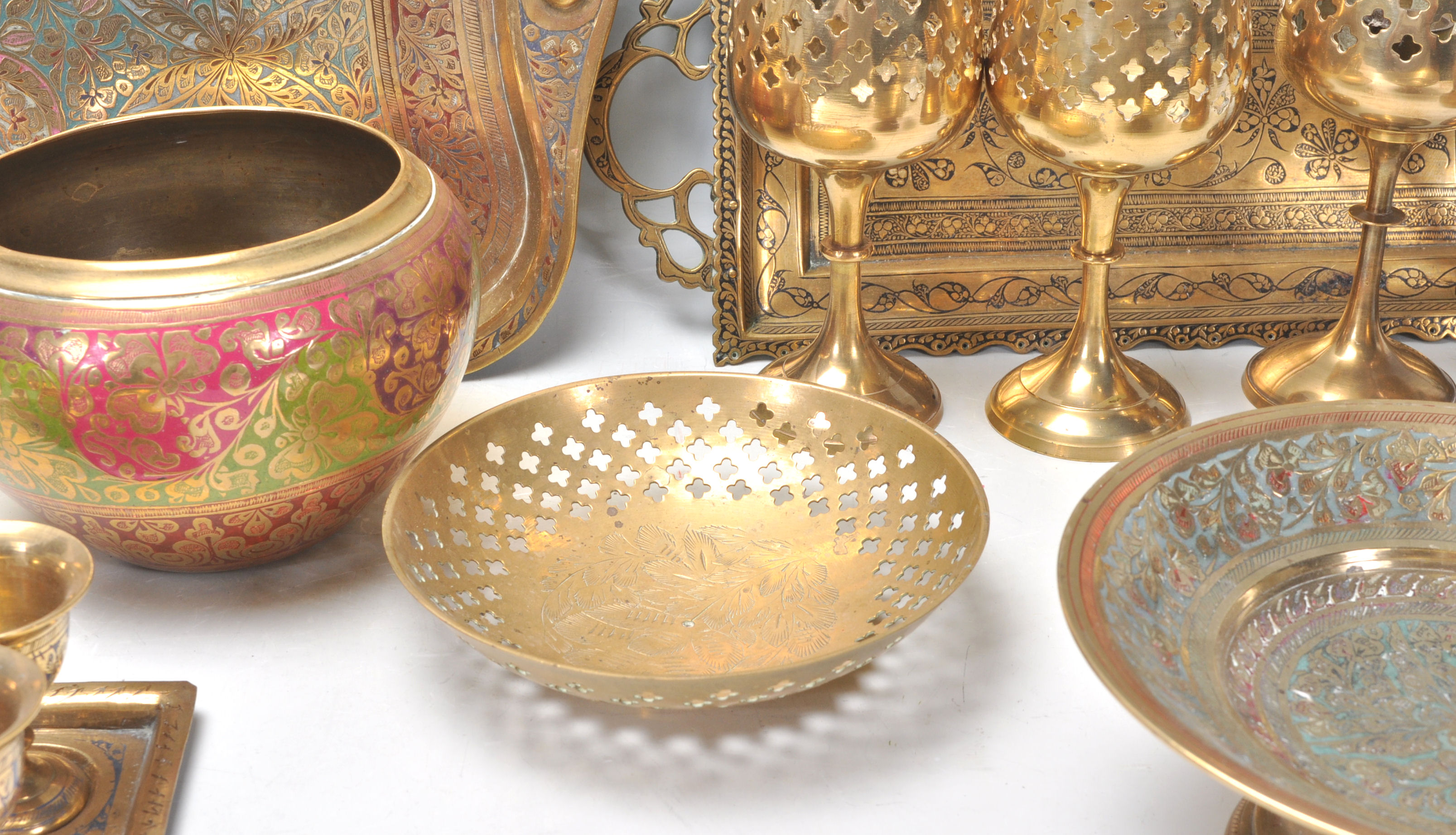 A mixed group of contemporary Eastern brass wares to include a heavy pair of bowls with painted - Image 4 of 6