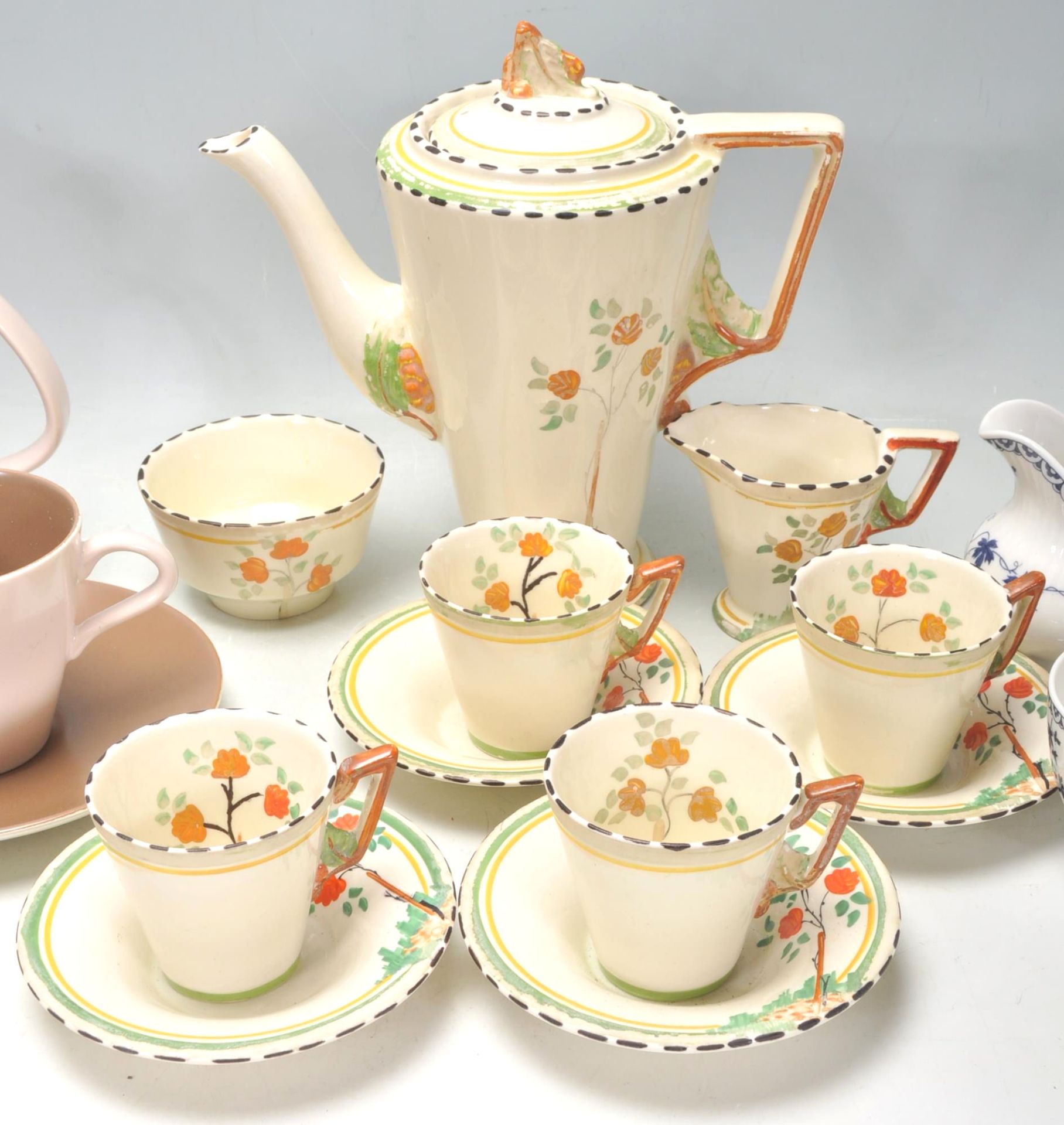 A collection of vintage bone china tea sets to include an Art Deco Burleigh ware tea set having - Bild 8 aus 15