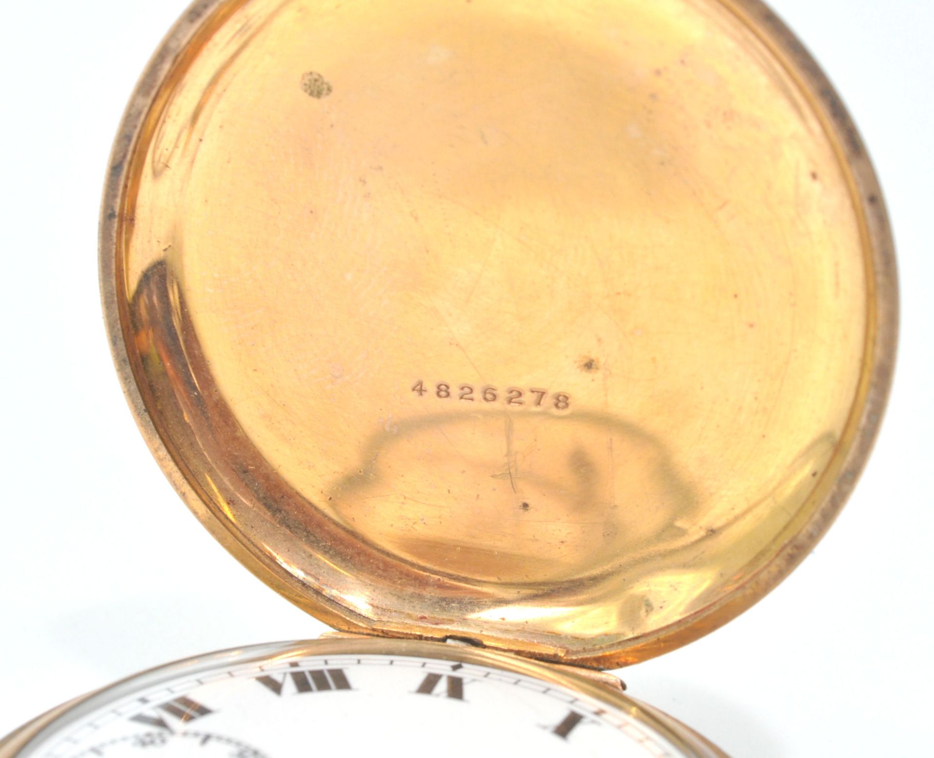 An early 20th century American crown wind gold plated pocket watch. The dial with roman numeral - Bild 3 aus 8