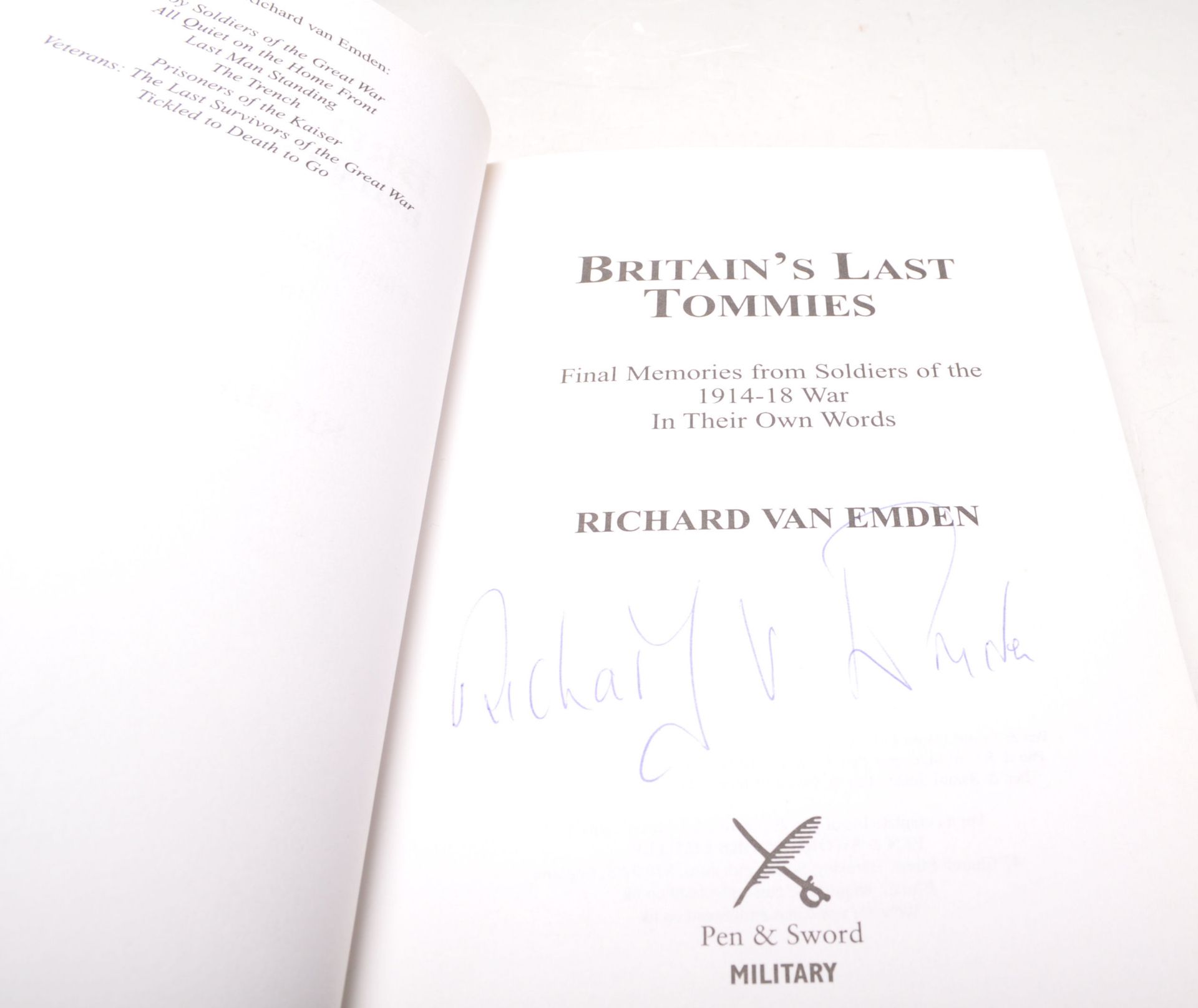 A mixed group of six signed hardback books to include 'Britain's Last Tommies' by Richard Van - Bild 6 aus 9