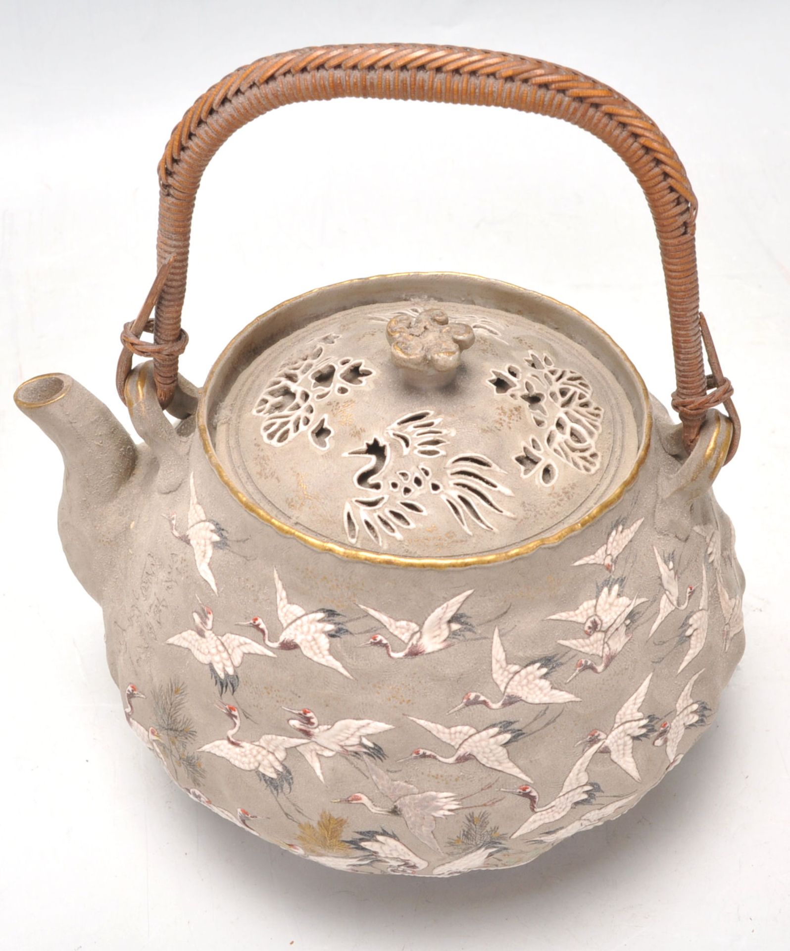 An unusual Chinese hand painted terracotta teapot being decorated with a grey ground highly detailed - Bild 5 aus 7