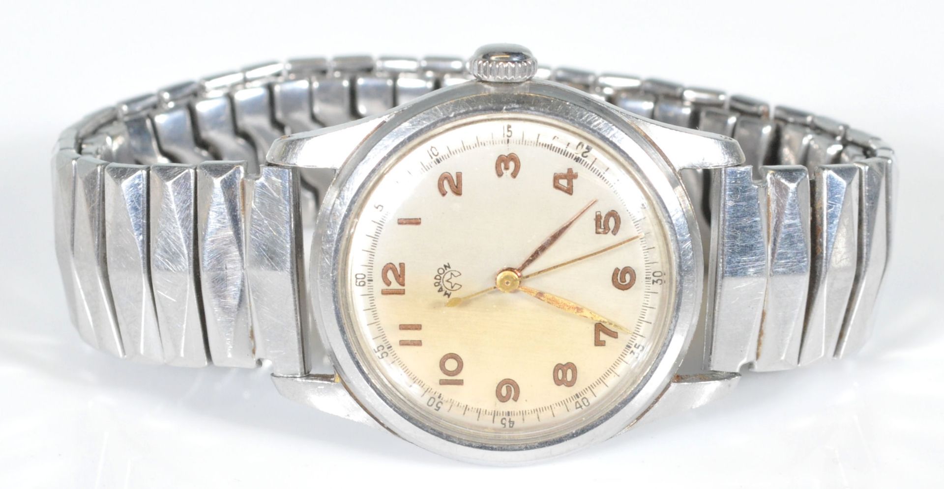 A vintage stainless steel gentleman's wrist watch having a champagne dial with Arabic numeral - Bild 2 aus 10