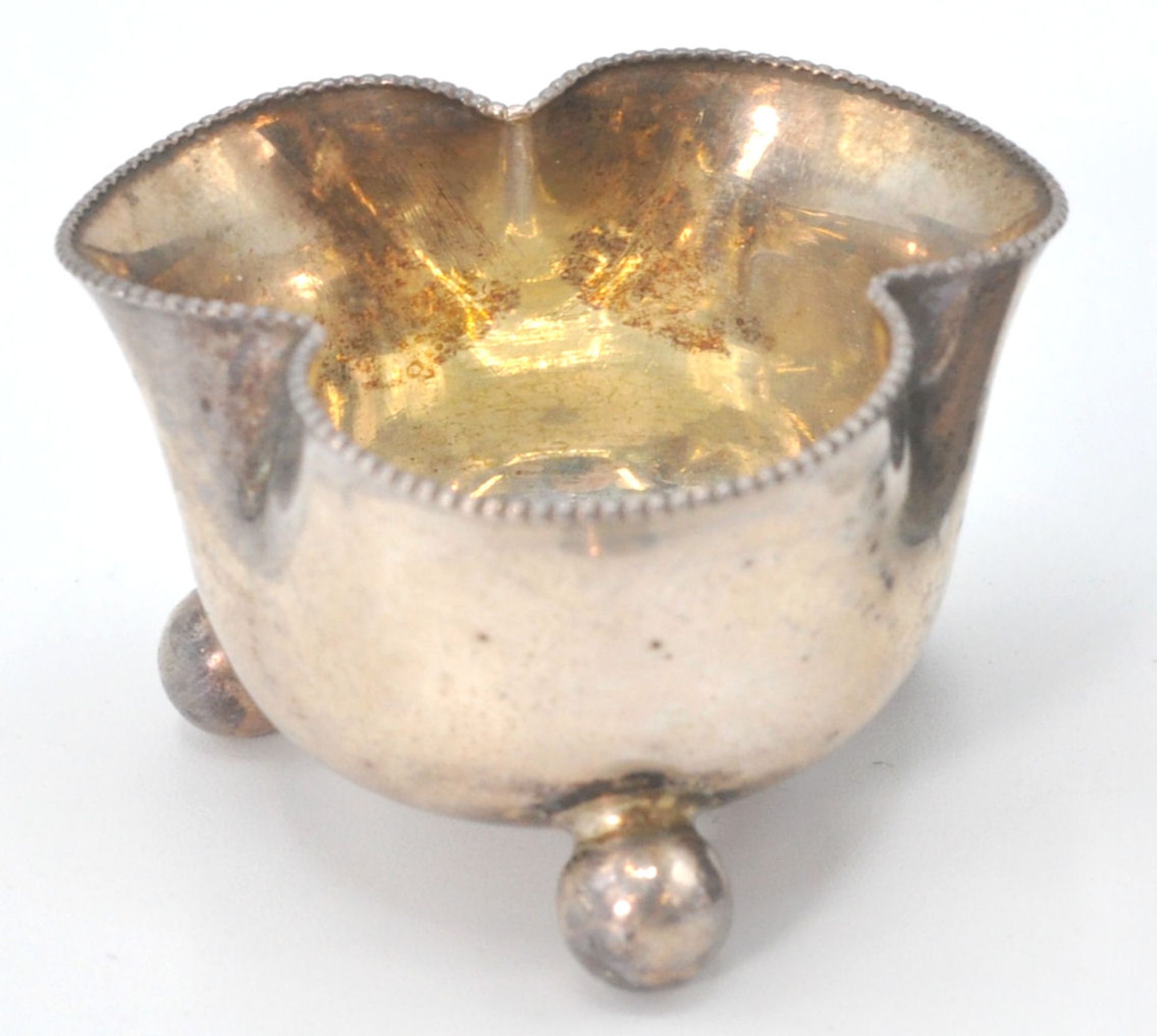 A silver hallmarked table salt on trefoil form rai - Bild 2 aus 6