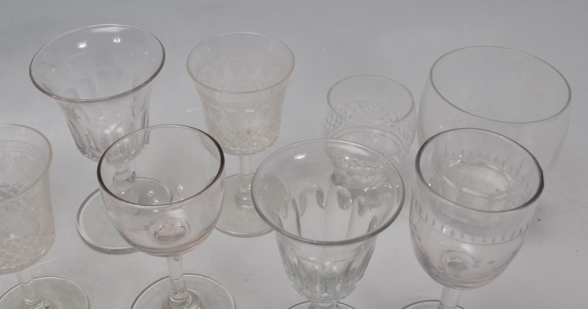 A good group of Antique drinking glasses dating fr - Bild 6 aus 7