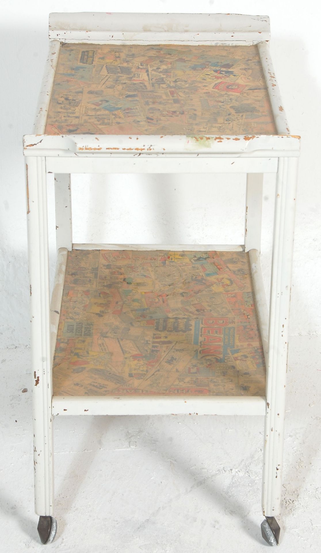 An early 20th century century shabby chic painted two tier trolley with decoupage decoration - Bild 6 aus 6