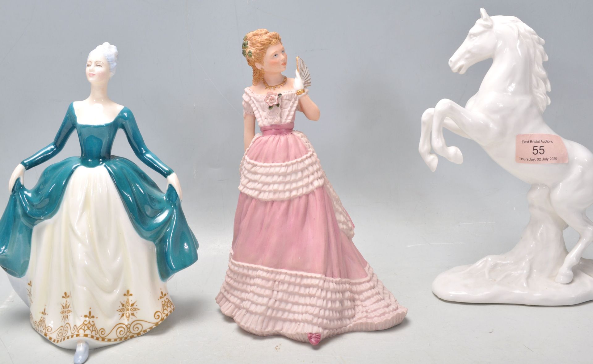 A collection of 20th Century ceramics figurines to include an Austrian Hans Poelzer porcelain - Bild 9 aus 14