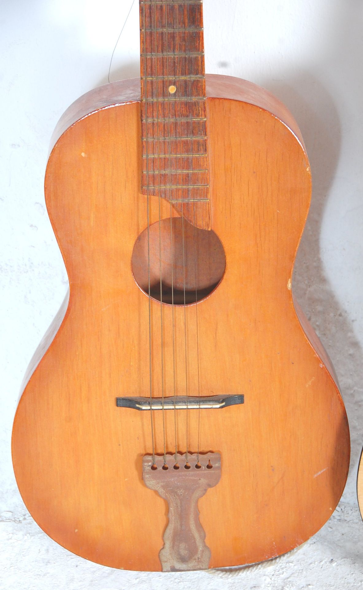 A Burswood made six string acoustic guitar having - Bild 3 aus 5