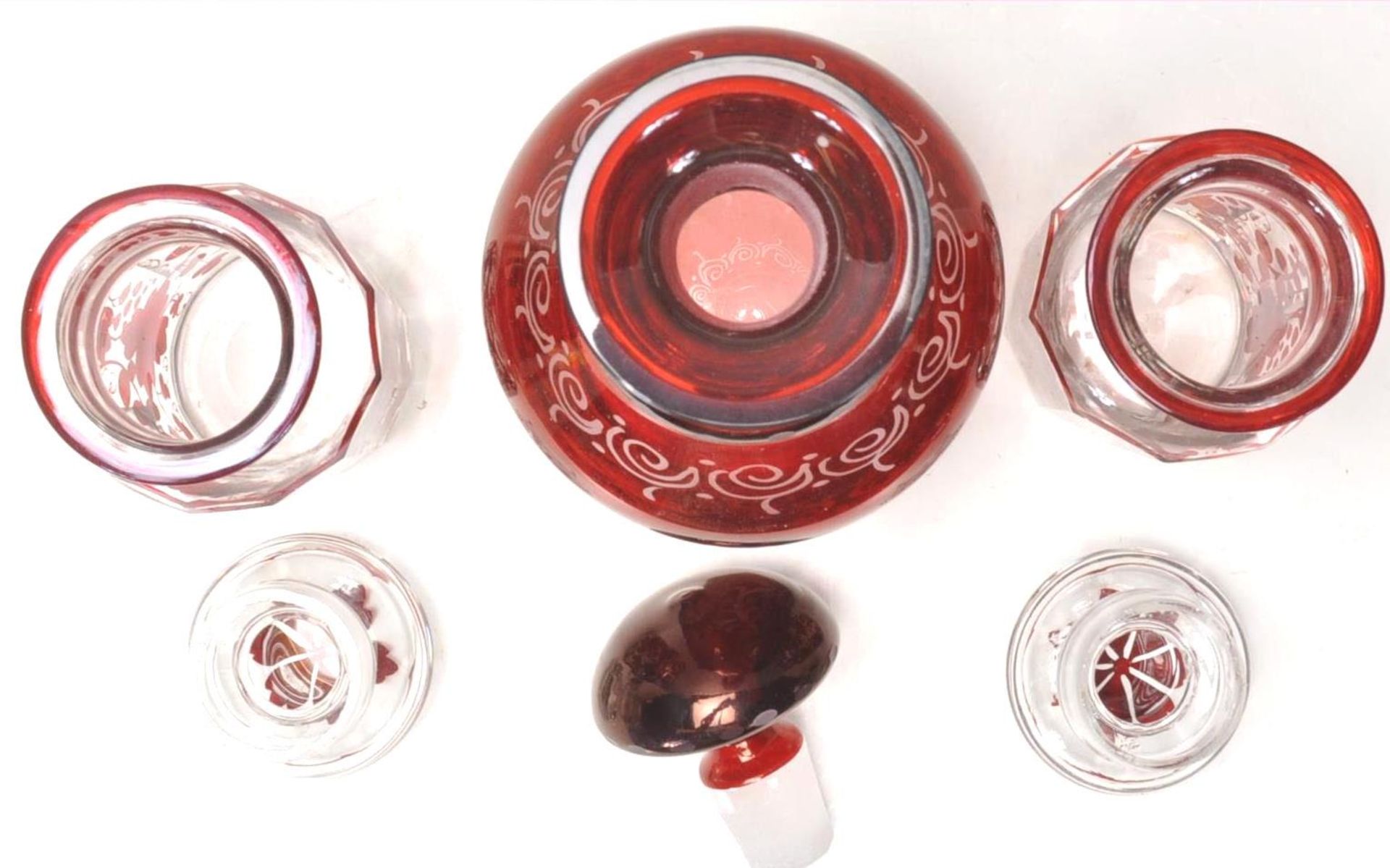 A group of early 20th Century antique bohemian ruby glass to include a bottle decanter having a - Bild 4 aus 8