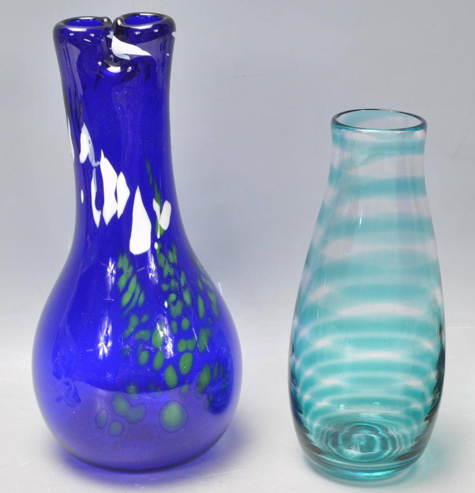 A Collection of retro vintage 20th Century studio art glass to include a Mdina blue swirl glass vase - Bild 7 aus 12