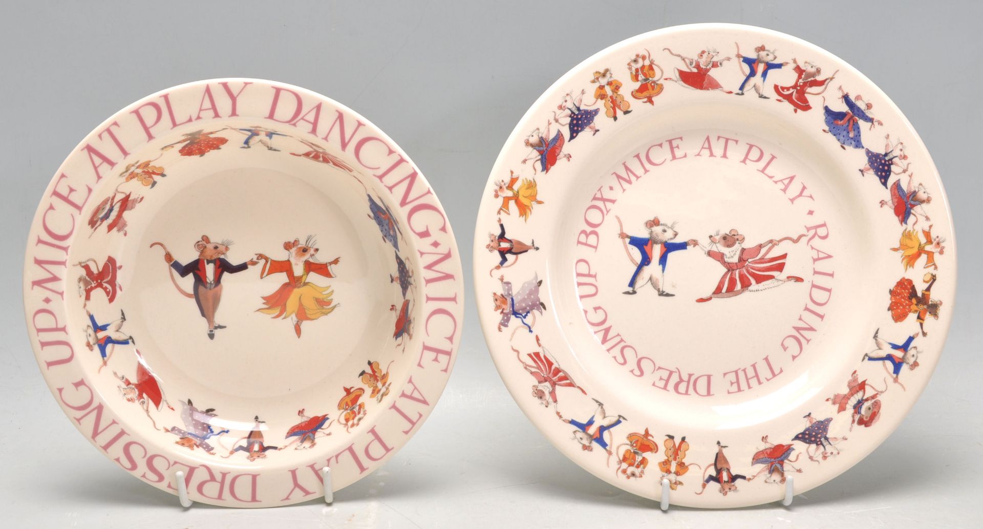 Three Emma Bridgewater table wares in the Dancing Mice to include a small plate, bowl and mug. - Bild 5 aus 9