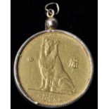 A 1995 Gibralter Collie dog 999 fine gold coin set within a 14ct gold coin mount. Coin marked 999